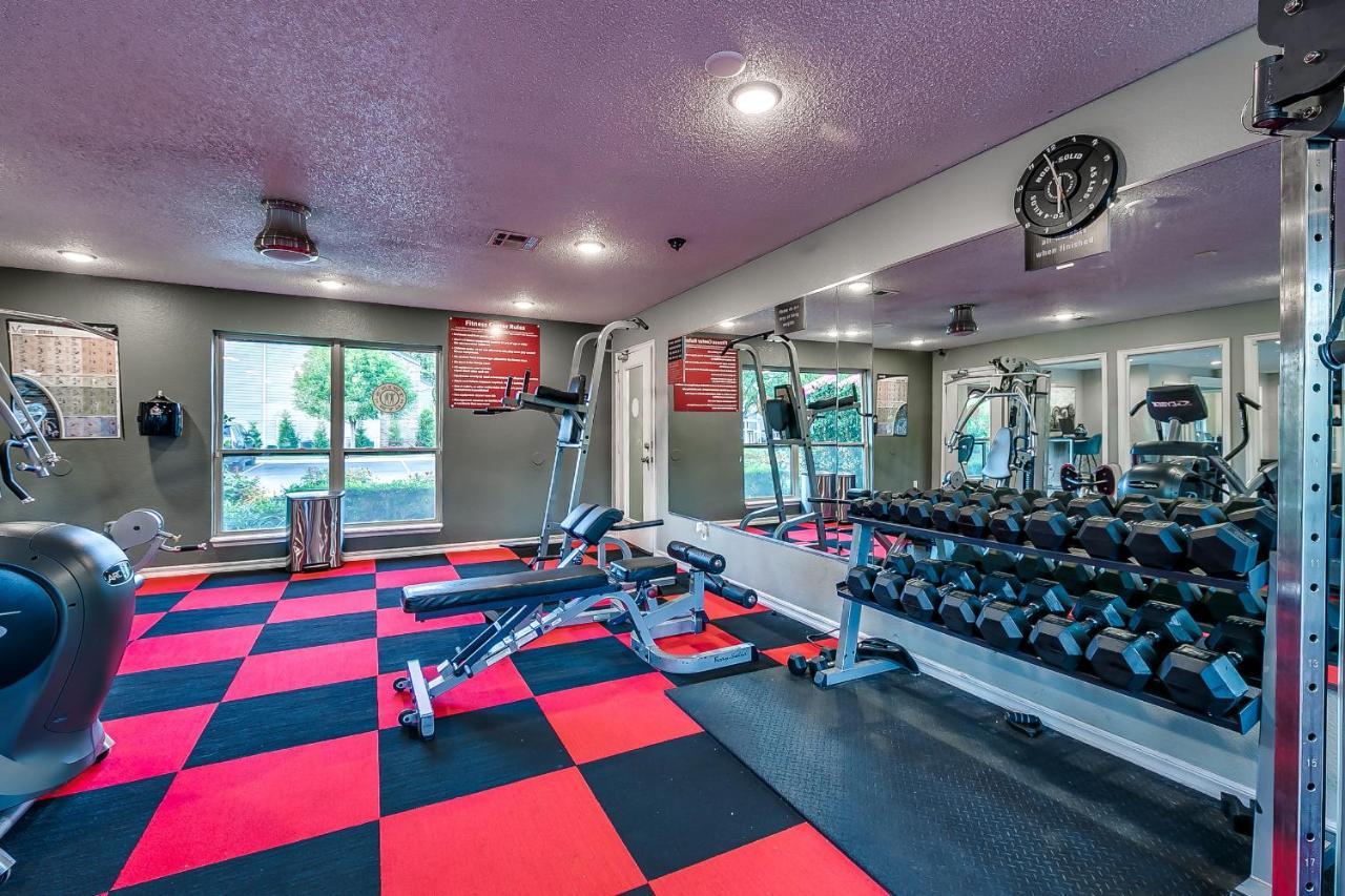 Ou Sooner, Pool & Gym, Bbq, Netflix, 100Mb Internet, Lg Washer & Dryer, Close To Ou! Norman Esterno foto