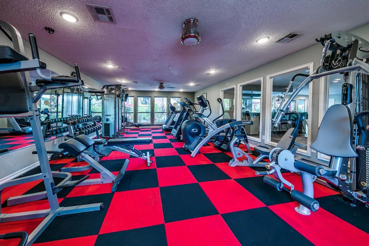 Ou Sooner, Pool & Gym, Bbq, Netflix, 100Mb Internet, Lg Washer & Dryer, Close To Ou! Norman Esterno foto