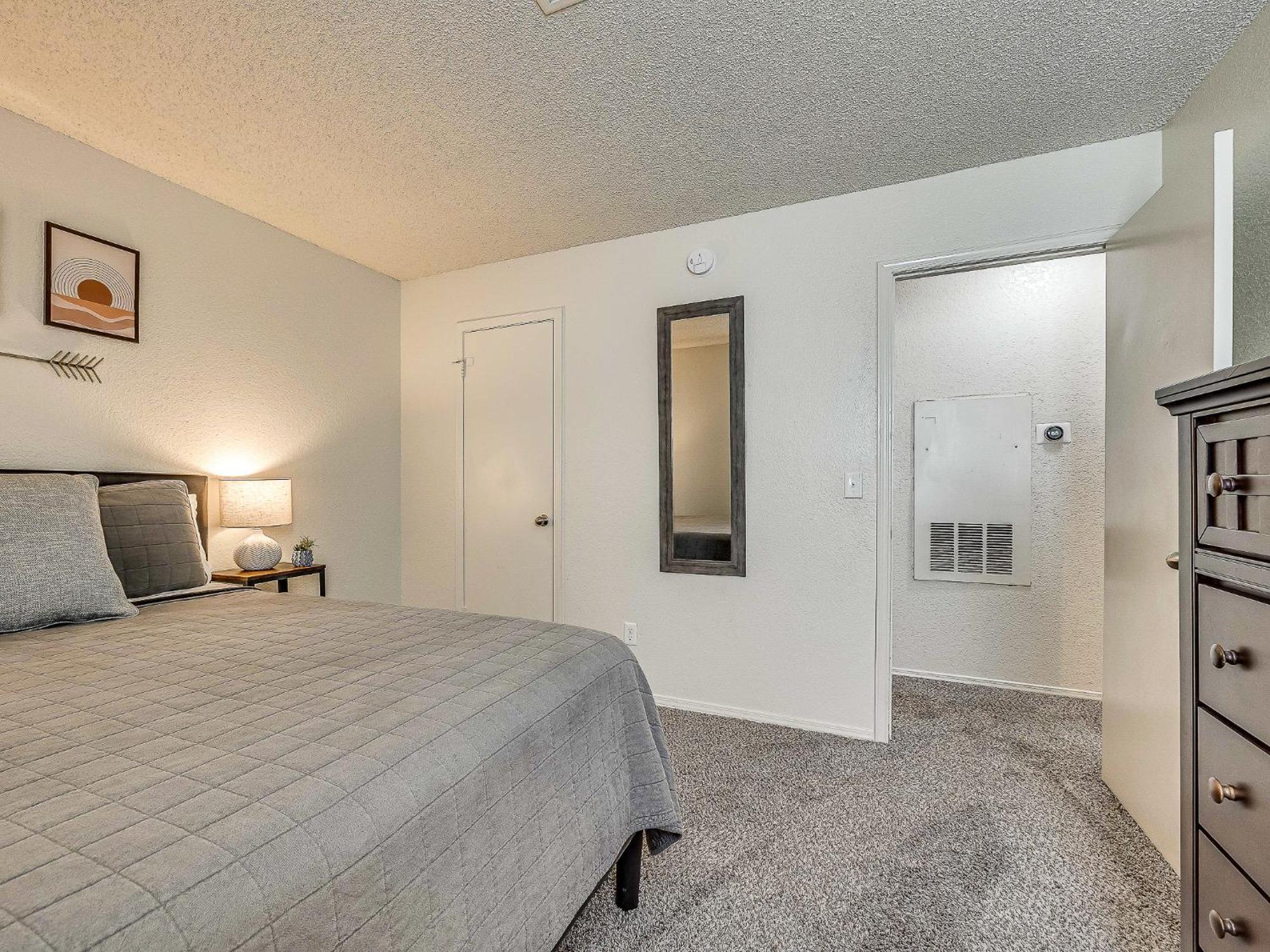 Ou Sooner, Pool & Gym, Bbq, Netflix, 100Mb Internet, Lg Washer & Dryer, Close To Ou! Norman Esterno foto