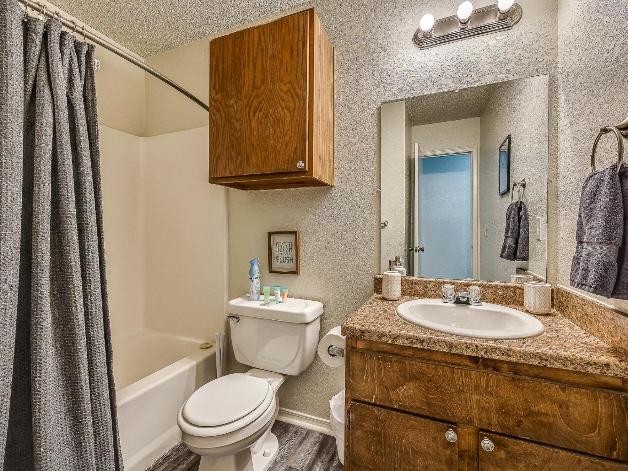 Ou Sooner, Pool & Gym, Bbq, Netflix, 100Mb Internet, Lg Washer & Dryer, Close To Ou! Norman Esterno foto
